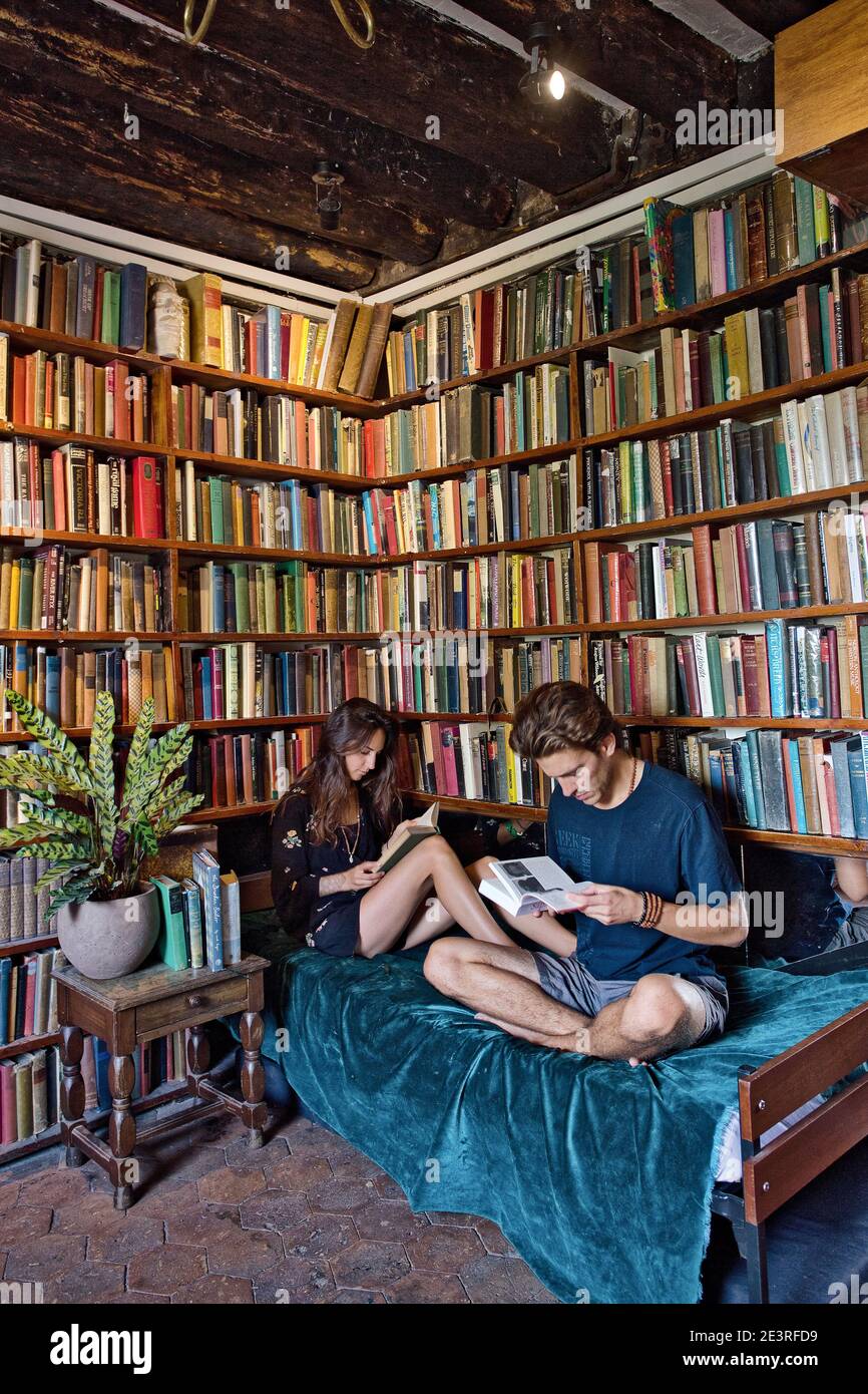 Staircase to second floor reading room in Shakespeare and Company  bookstore.Paris.France Stock Photo - Alamy
