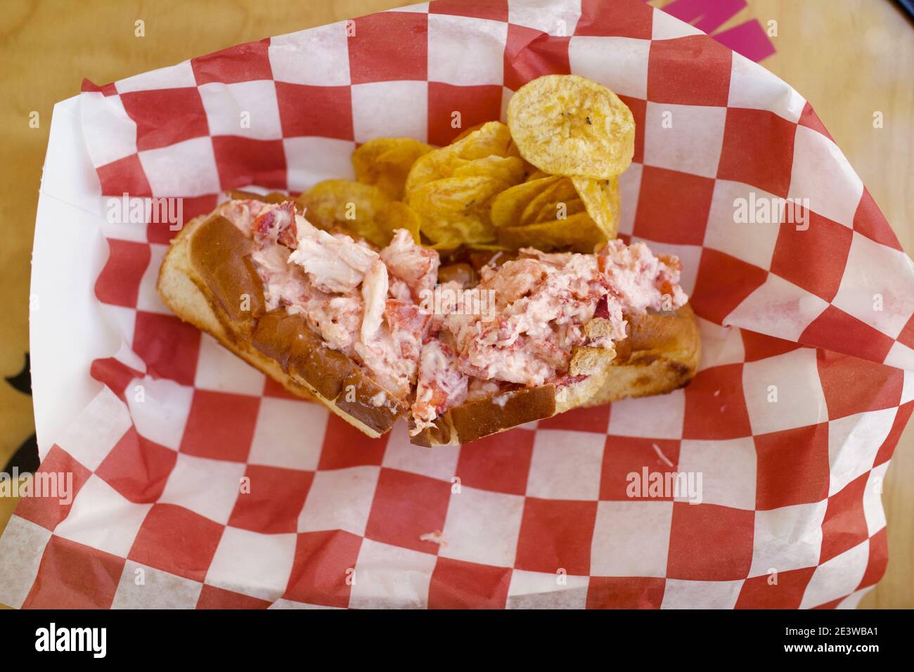 Lobster roll hires stock photography and images Alamy