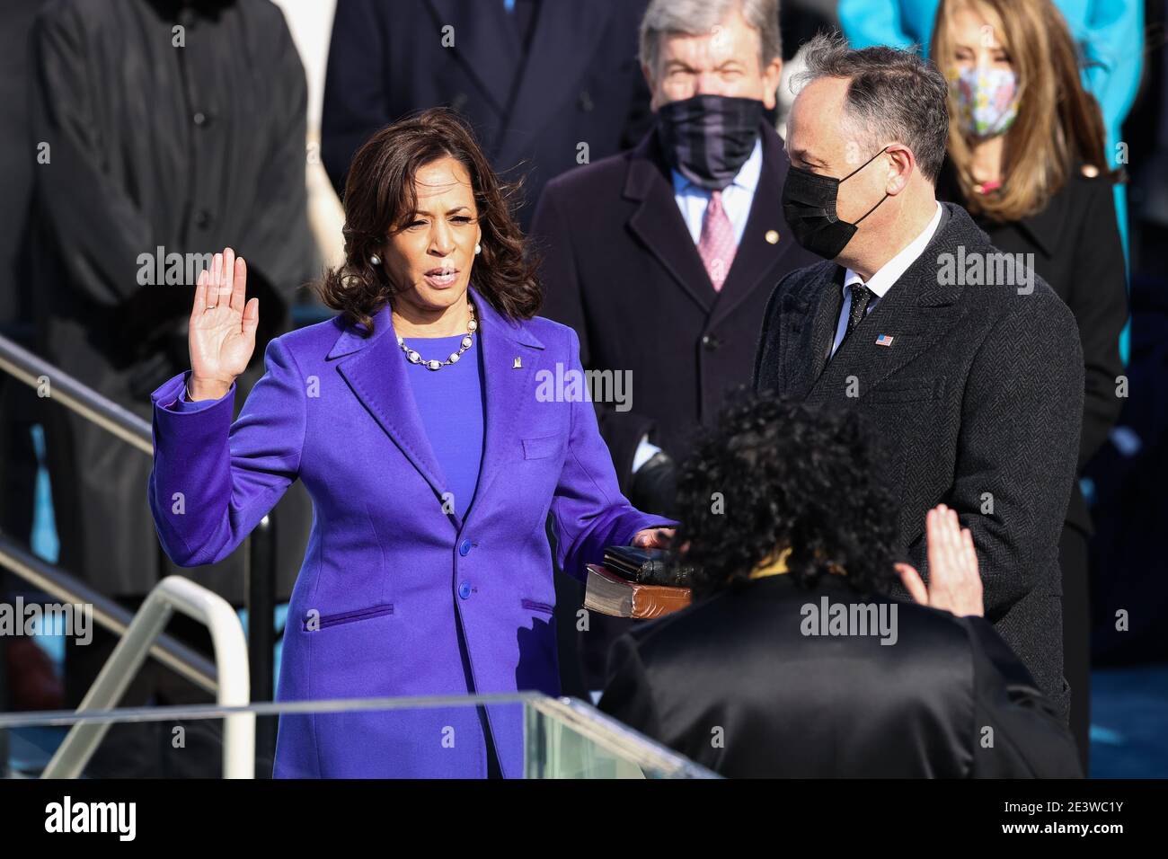 Washington, USA. 20th Jan, 2021. Vice President-elect Kamala Harris takes the Oath of Office to become the Vice President of the United States as she is sworn-in by Supreme Court Justice Sonia Sotomayor during the Inauguration Day ceremony of Joe Biden held at the U.S. Capitol Building in Washington, DC on Jan. 20, 2021. (Photo by Oliver Contreras/Sipa USA) Credit: Sipa USA/Alamy Live News Stock Photo