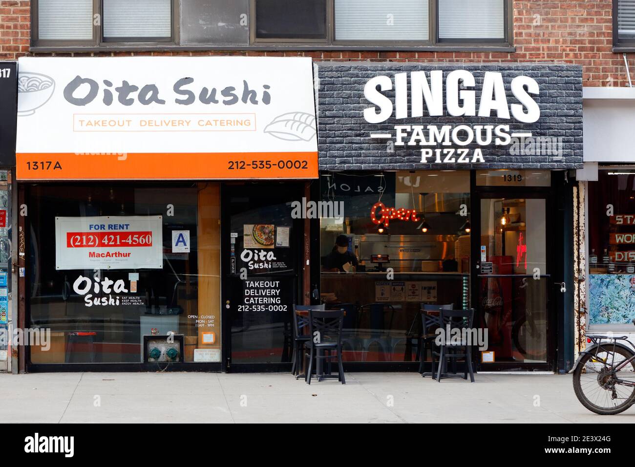 Singas Famous Pizza, 1319 Second Ave, New York, NYC storefront photo of a pizza shop chain in Manhattan's Upper East Side. Stock Photo