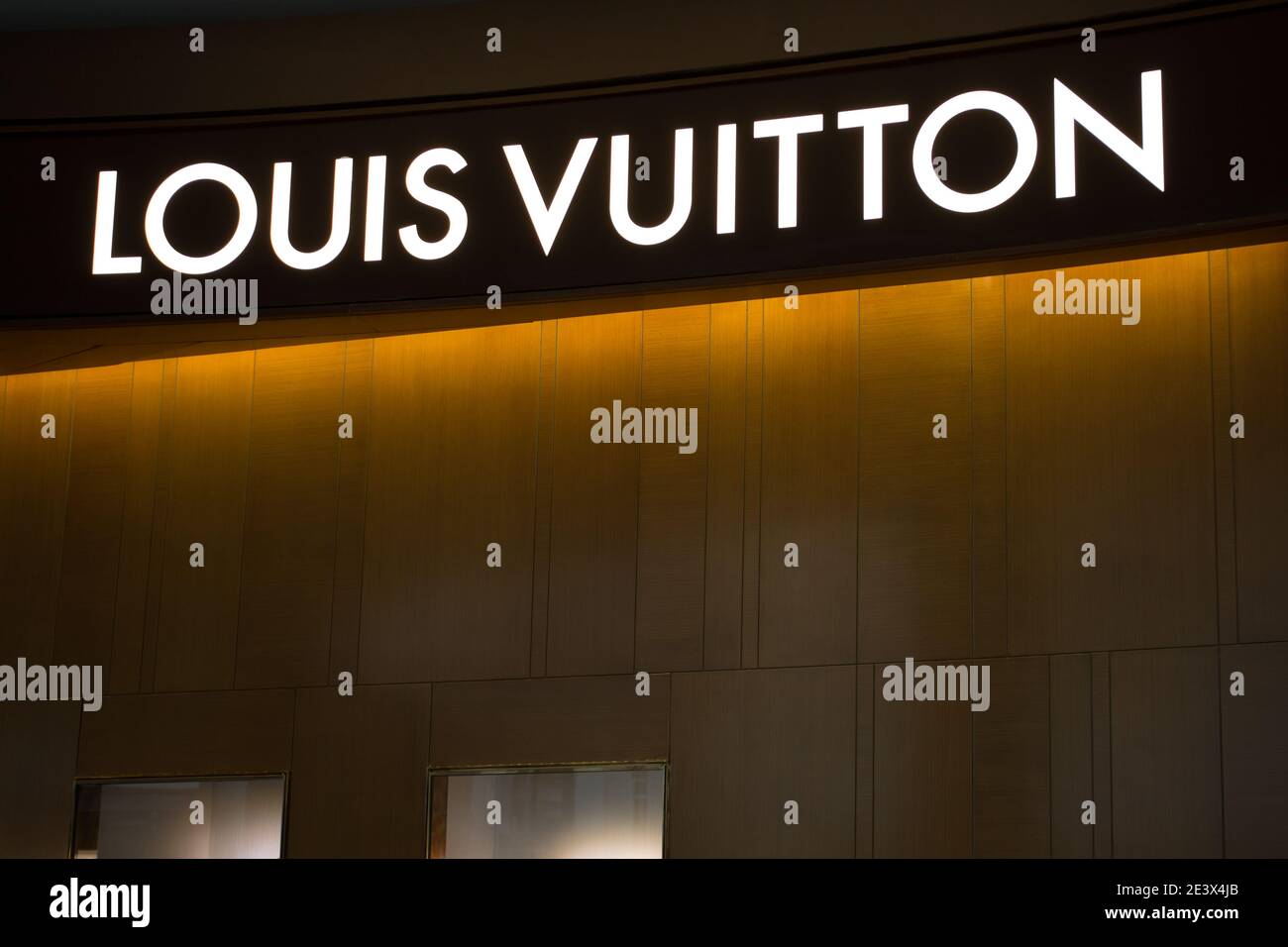 Exterior of a Louis Vuitton Store in Nanjing Road Shanghai Editorial Stock  Image - Image of expensive, front: 69269089