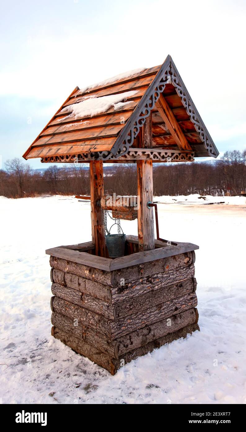 Rural scenery wooden water well hi-res stock photography and images - Alamy