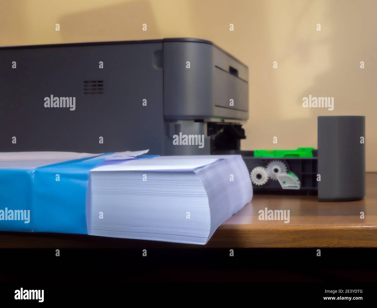 Paper printer tray hires stock photography and images Alamy