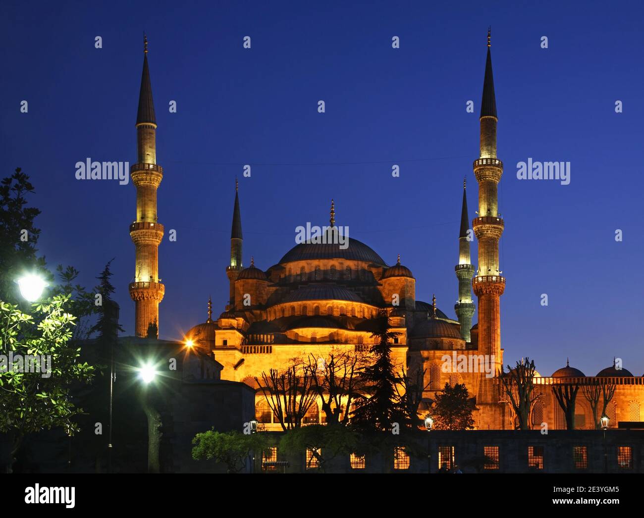 Sultan Ahmed Mosque (Blue mosque) in Istanbul. Turkey Stock Photo - Alamy