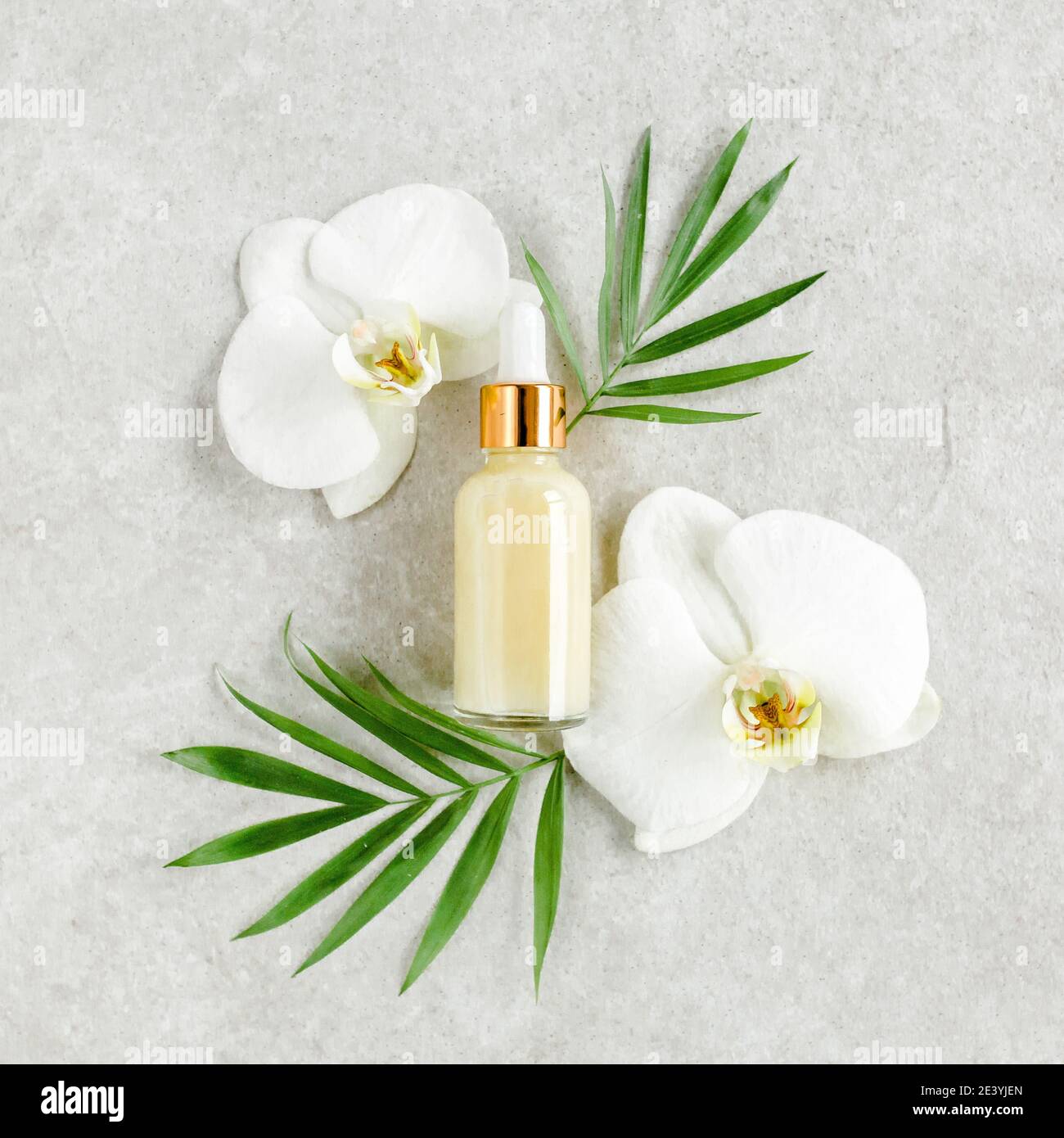 Essential oil, vegetable extract, serum, hyaluronic acid, facial cream