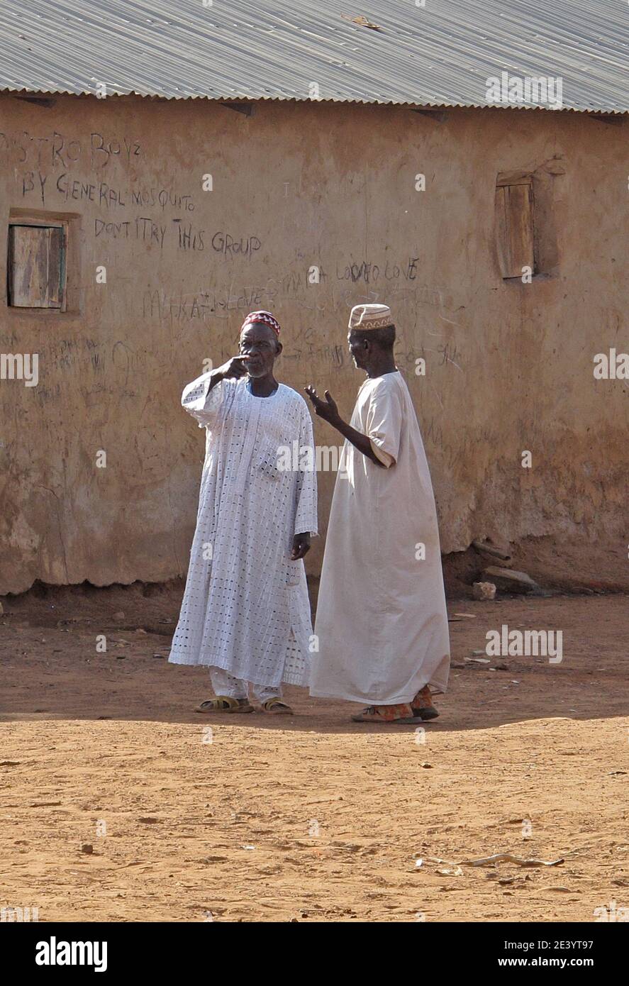 Ghana traditional dress hi-res stock photography and images - Alamy