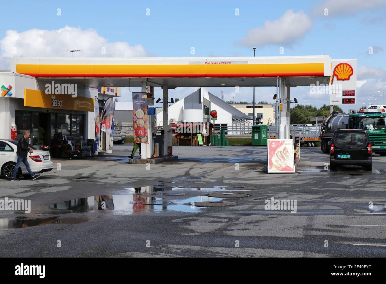 KARMOY, NORWAY JULY 21, 2020 Shell brand gas station in Karmoy