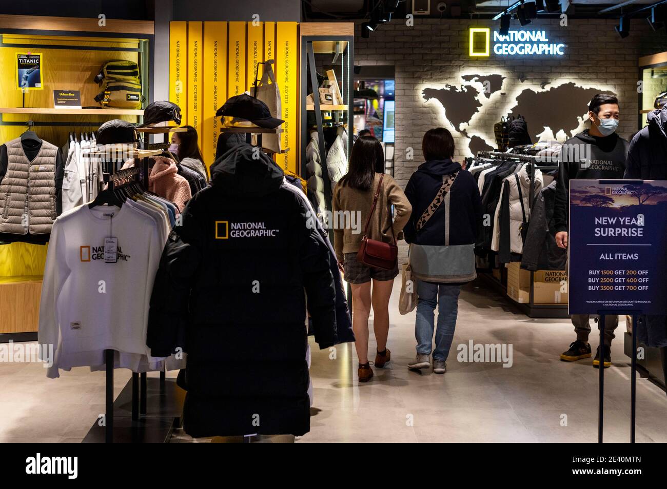 Hong Kong, China. 16th Jan, 2021. American science, culture and nature magazine, digital cable, television network and souvenir brand, National Geographic (NG), store seen in Hong Kong. Credit: Budrul Chukrut/SOPA Images/ZUMA Wire/Alamy Live News Stock Photo