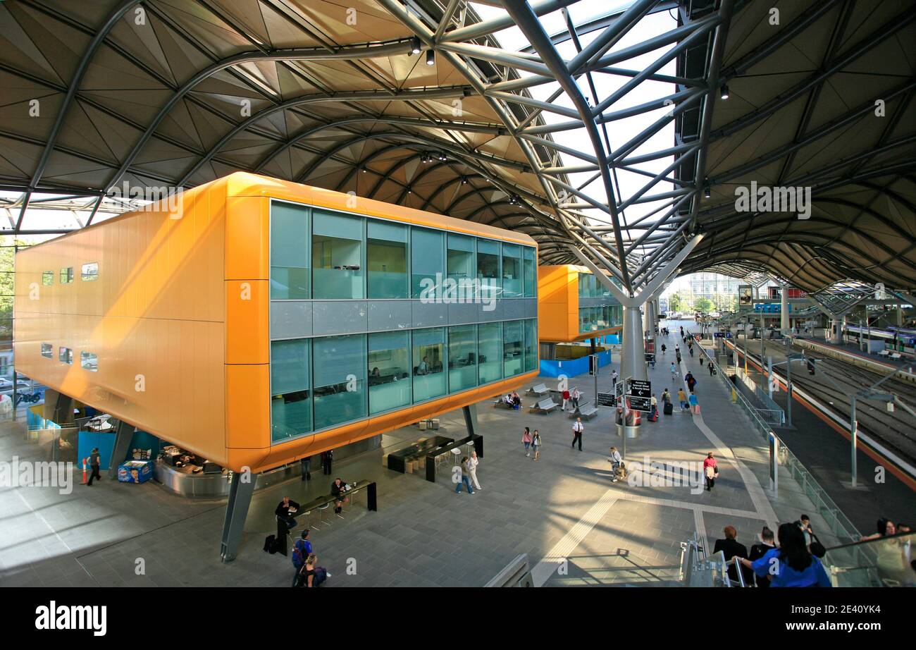 Southern Cross Station Melbourne, bahnhof, railroad station, railway station, stazione, estaci—n ferroviaria, australien, australia, architect Nichola Stock Photo