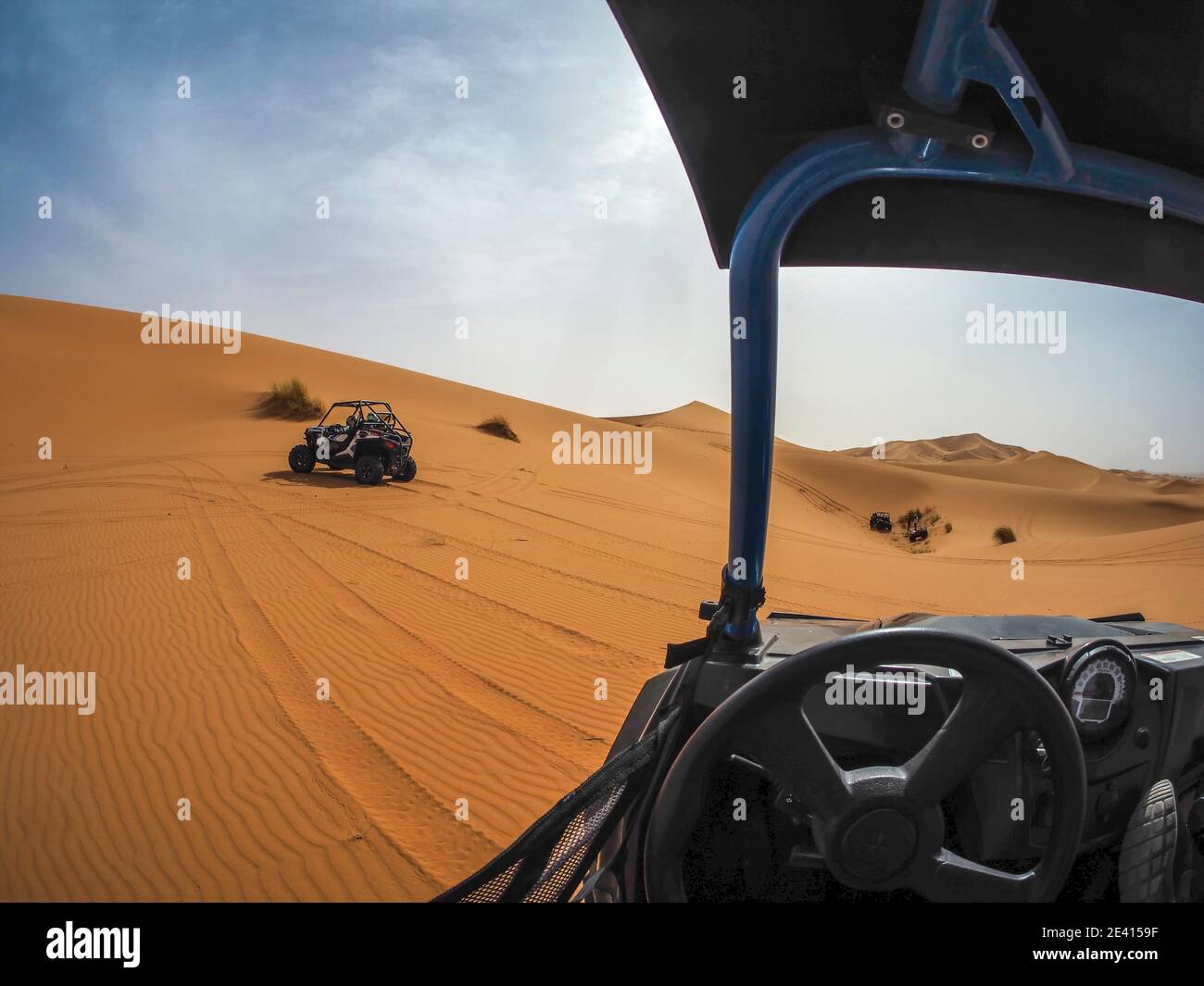 Dune buggy sahara desert 2025