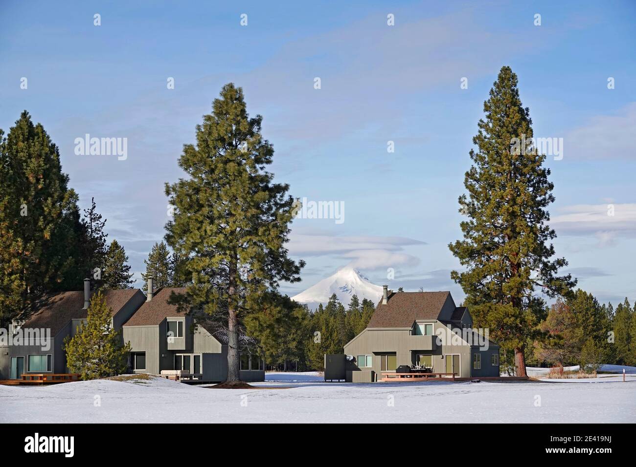 Large rental cabins and Condos at Black Butte Ranch, a private resort in the Cascade Mountains near the small town of Sisters, Oregon. Stock Photo