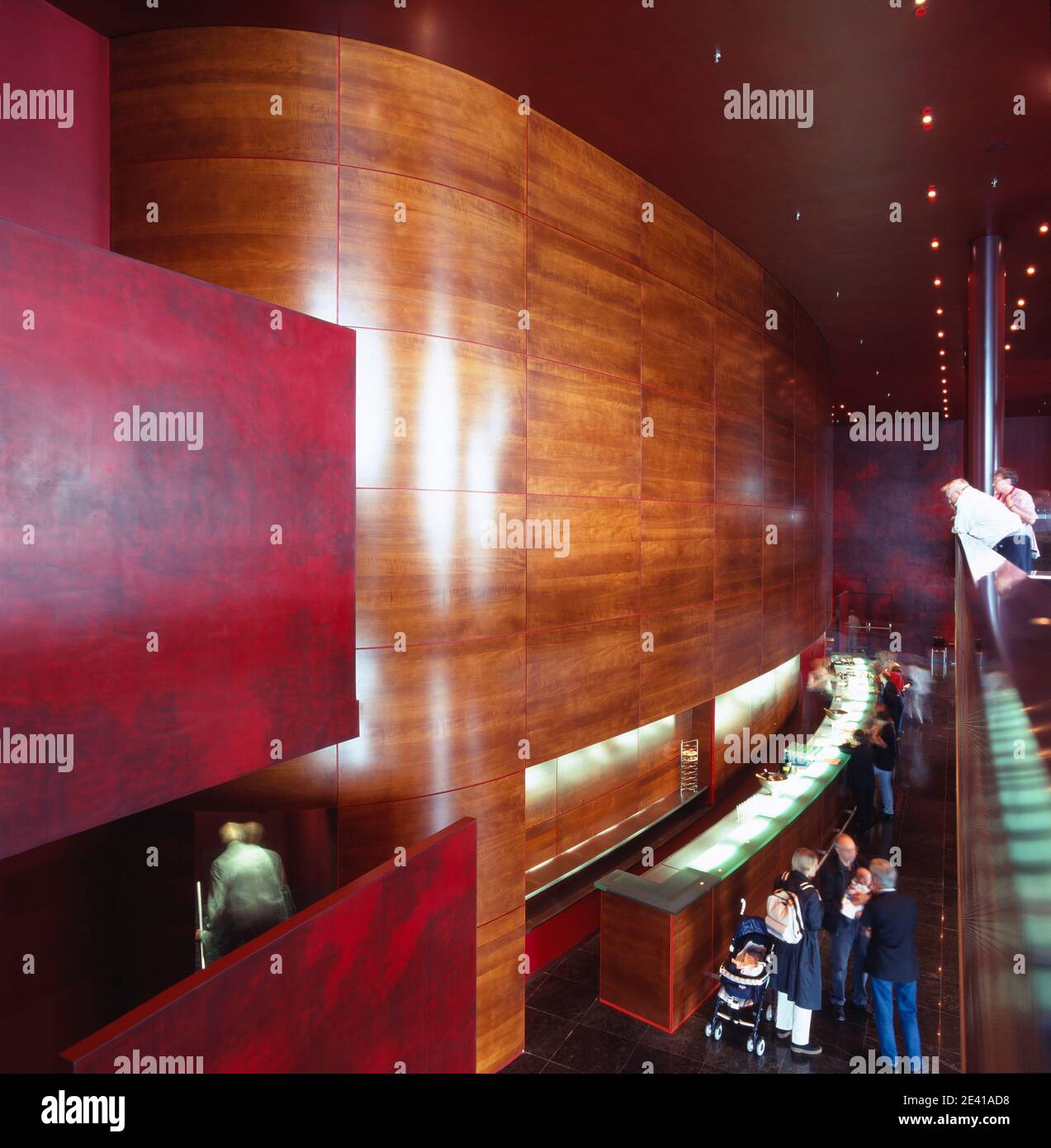 1995-2000 erbaut von Jean Nouvel Stock Photo