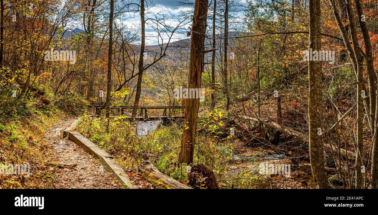 Flat top mountain hires stock photography and images Alamy