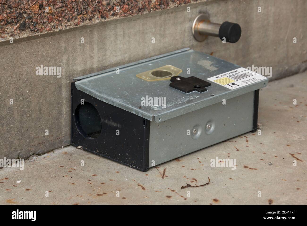 Rat bait station hi-res stock photography and images - Alamy