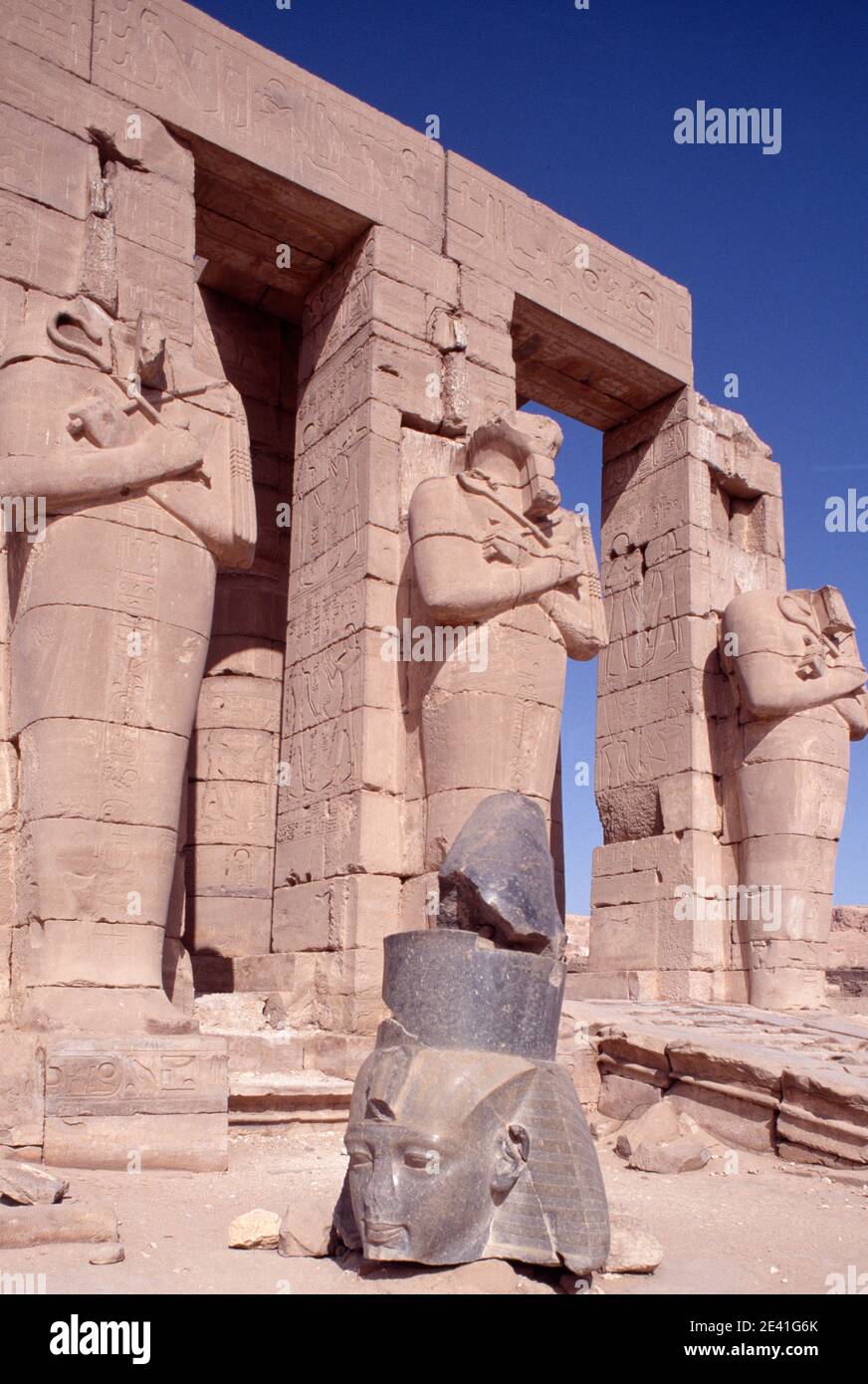 Pharaonen-Statuen Stock Photo