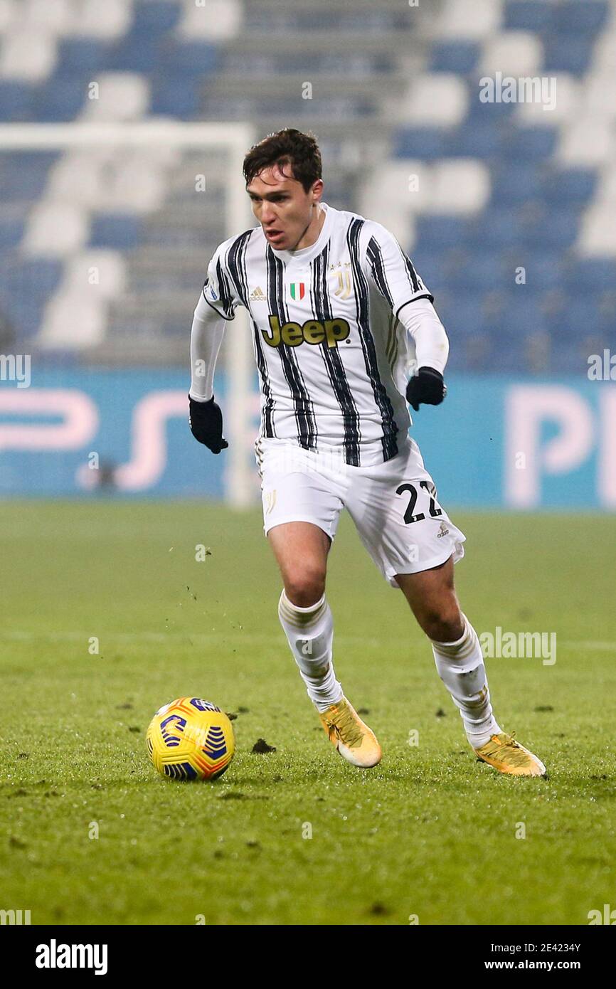 Federico Chiesa of Juventus Fc controls the ball during the Serie A match  between Juventus Fc and Acf Fiorentina Stock Photo - Alamy