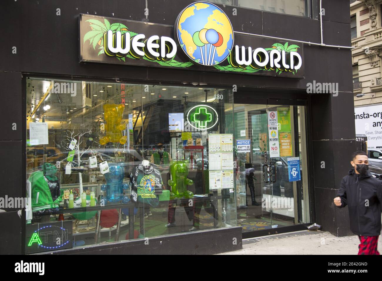 Weed World a retail Marijuana shop on 7th Avenue in midtown Manhattan gets mixed reviews by the public in New York City. Stock Photo