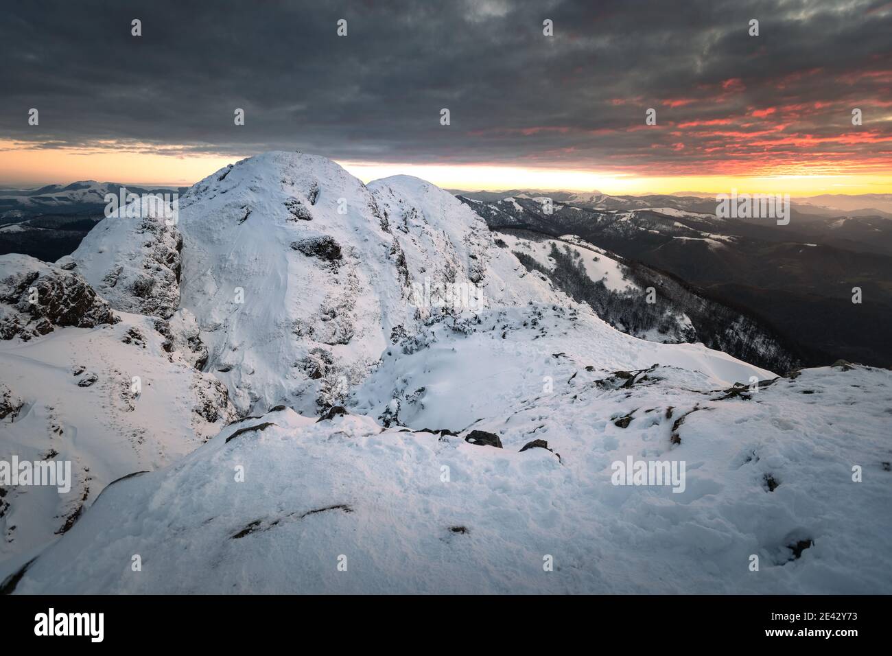 Top view snowy country hi-res stock photography and images - Alamy