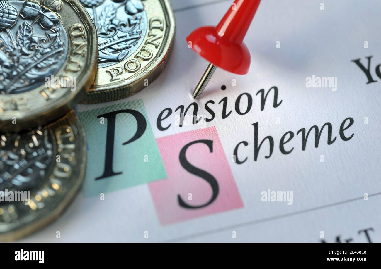 PENSION SCHEME LETTER WITH ONE POUND COINS RE PENSIONS PENSIONERS RETIREMENT SAVINGS ETC UK Stock Photo