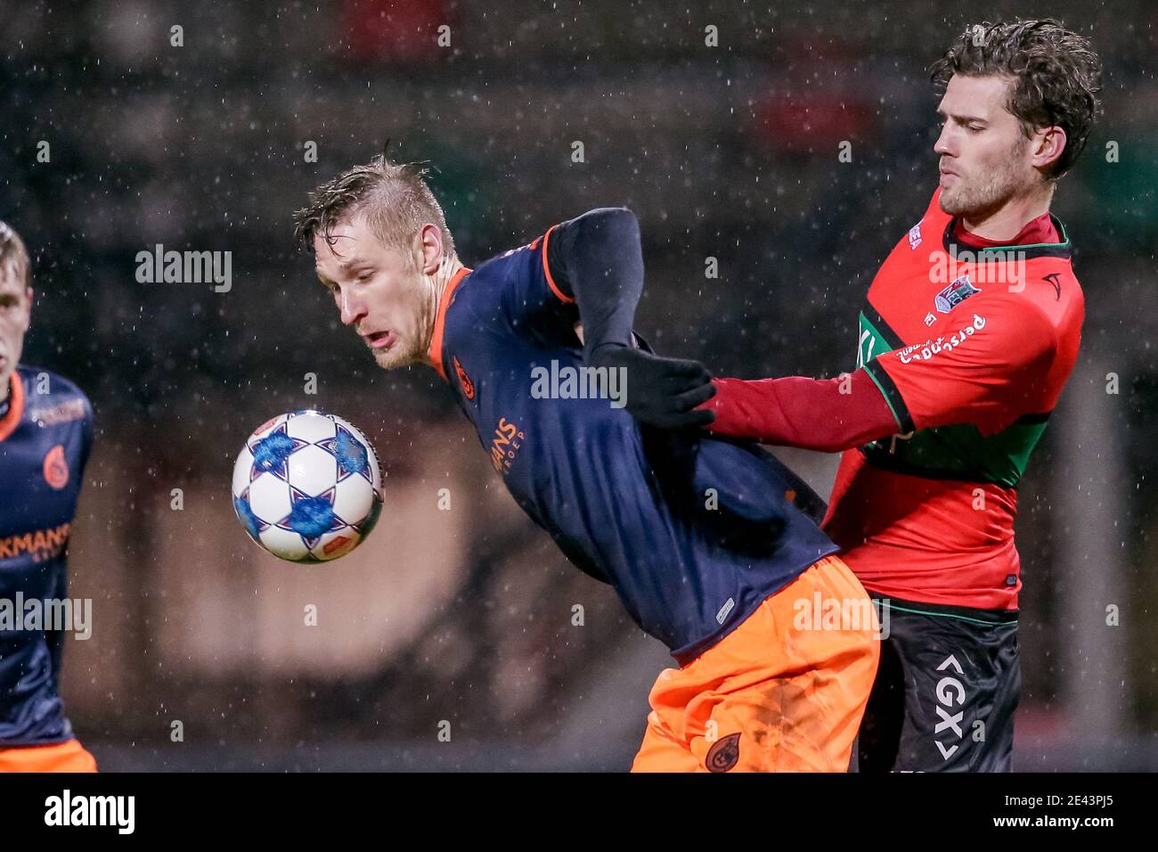 NIJMEGEN, NETHERLANDS - JANUARY 21: (L-R): Sebastian Polter of Fortuna Sittard, Javier Vet of NEC during the Dutch KNVB Cup match between NEC and Fort Stock Photo