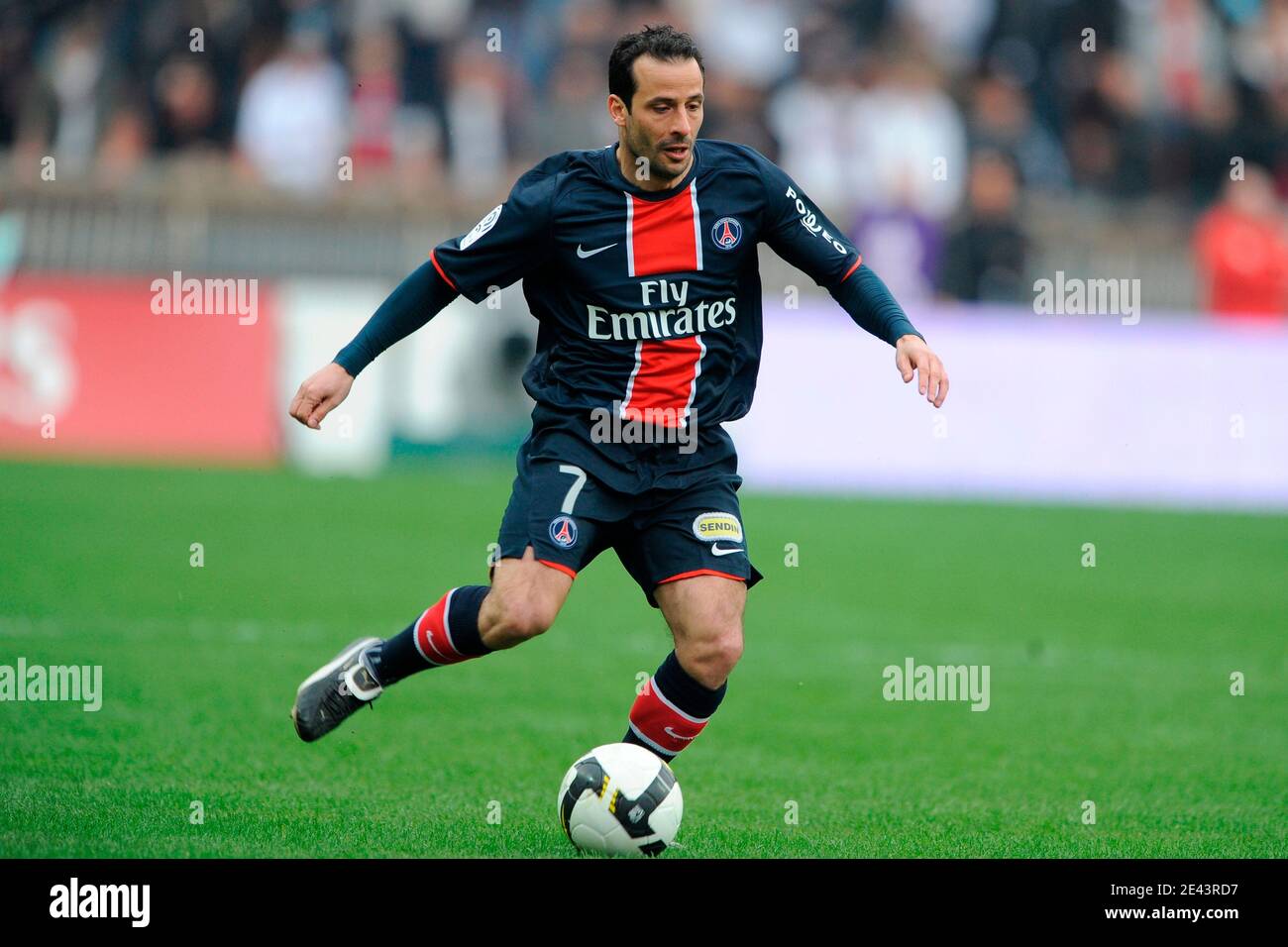 PSG's Ludovic Giuly during the French First League soccer match, Paris  Saint-Germain vs Nice at the Parc des Princes in Paris, France on April 5,  2009. PSG won 2-1. Photo by Henri