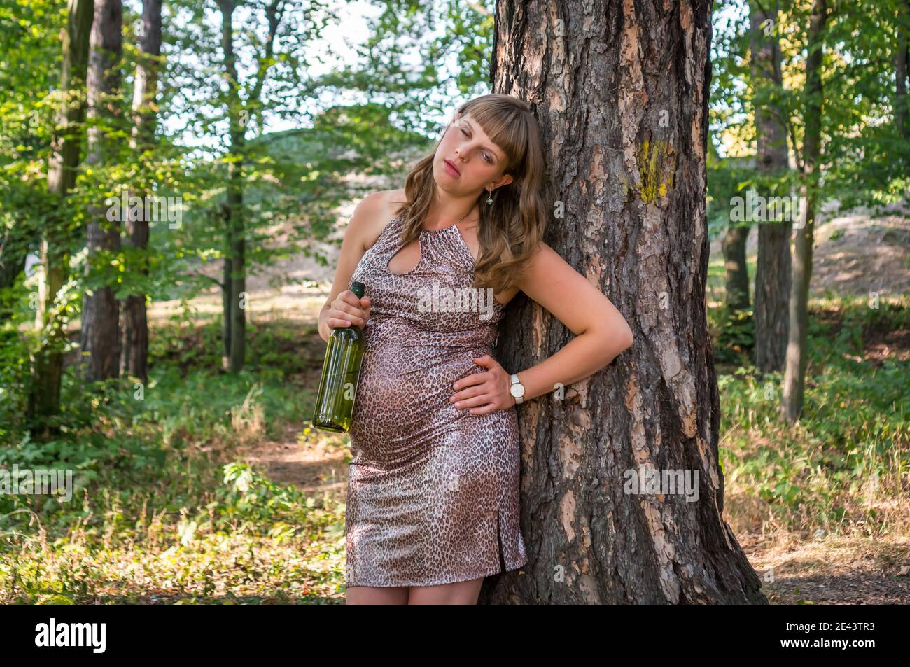 Is Drinking Red Wine During Pregnancy Safe? - Healthline