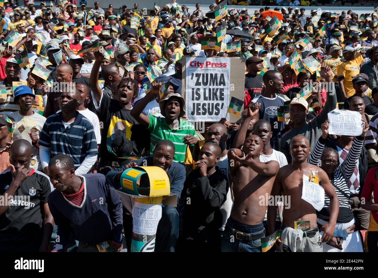 Supporters cheer as Nelson Mandela passes while leaving the final election rally for the ruling African National Congress party in Johannesburg, South Africa, on April 19, 2009. Mandela attended South Africa's ruling African National Congress' final rally on Sunday, giving the party a boost ahead of the country's April 22 election. The ANC is almost certain to win the election but faces its biggest challenge since coming to power when apartheid ended in 1994. Photo by Erik Forster/ABACAPRESS.COM Stock Photo