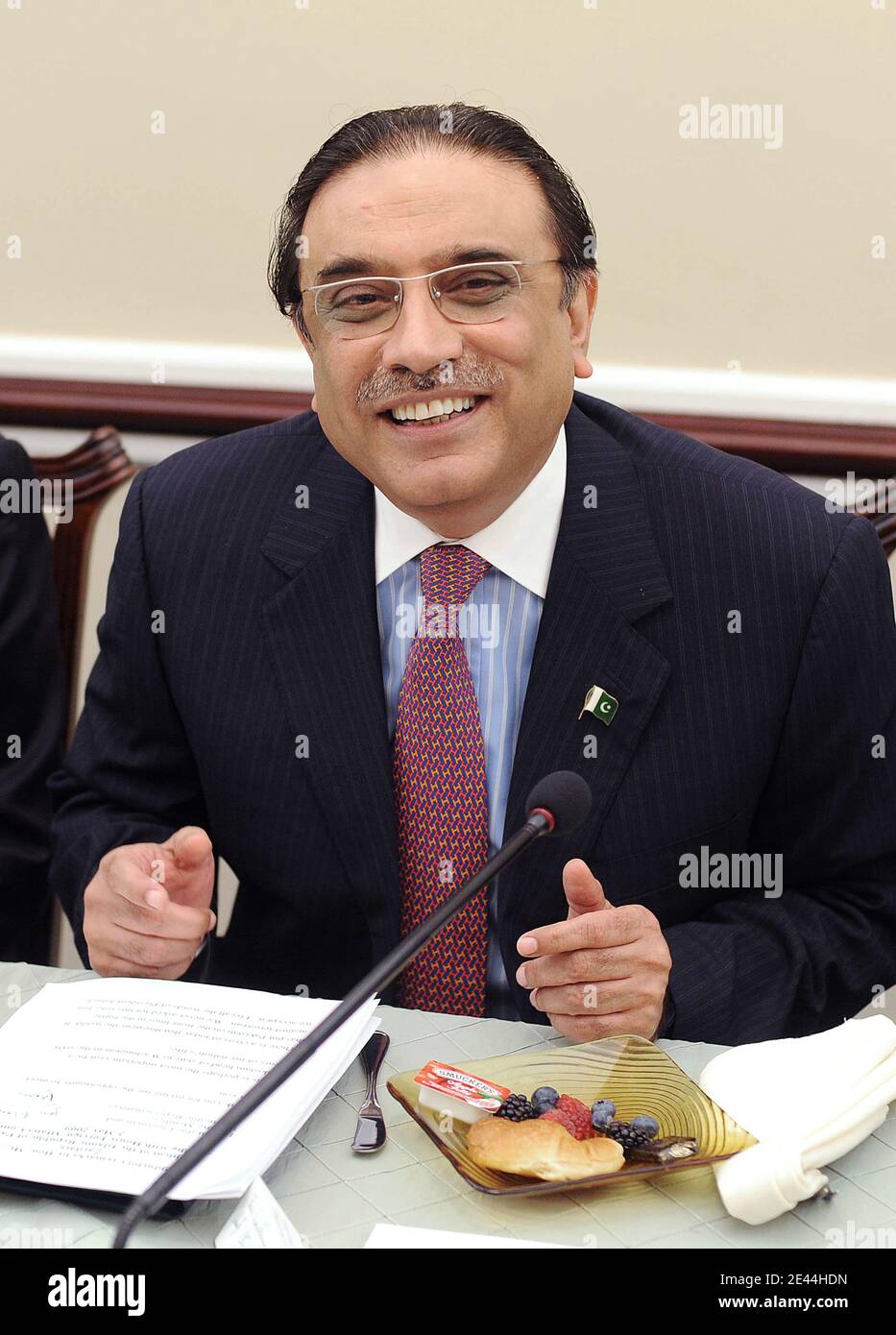Pakistani President Asif Ali Zardari attends a closed meeting with The House Foreign AffairsÀCommittee, May 5, 2009 in Washington, DC. Photo by Olivier Douliery/ABACAPRESS.COM Stock Photo