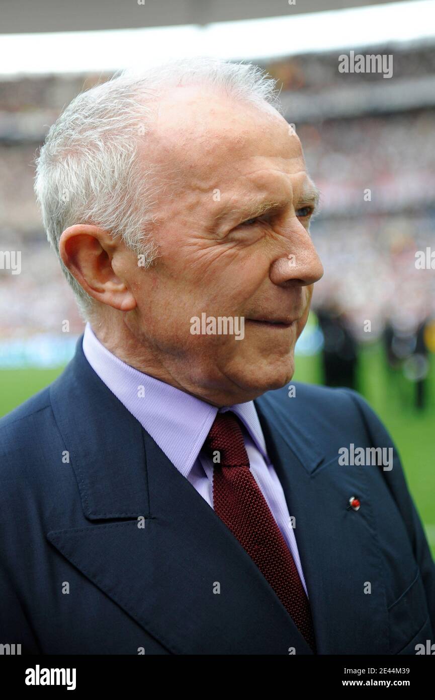 Rennes's Owner Francois Pinault during French Cup Final soccer match, Rennes vs Guingamp in St-Denis, France, on May 9, 2009. Guingamp won 2-1. Photo by Henri Szwarc/ABACAPRESS.COM Stock Photo