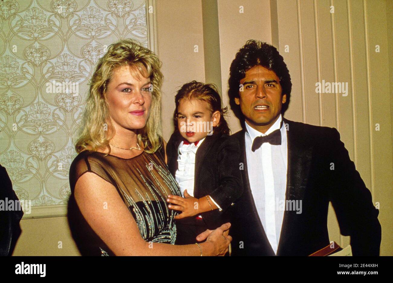 Erik Estrada With Wife Peggy Rowe And Son Anthony Eric Estrada 1988 Credit: Ralph Dominguez/MediaPunch Stock Photo