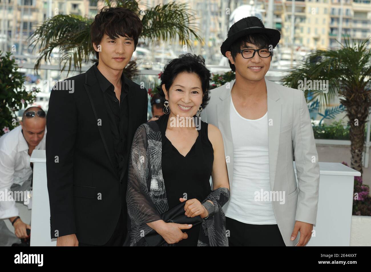 Actor Won Bin with Actress Kim Hye Ja and Actor Jin Goo attend the 'Mother' Photocall held at the Palais Des Festival during the 62nd International Cannes Film Festival in Cannes, France on May 16, 2009. Photo by Nebinger-Orban/ABACAPRESS.COM Stock Photo