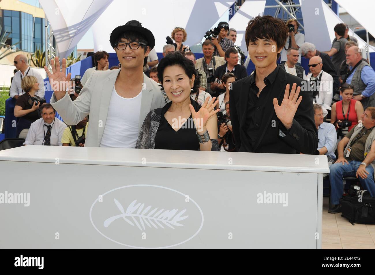 Actors Jin Goo and Won Bin, Actress Kim Hye-Ja attend the 'Mother' Photocall held at the Palais Des Festival during the 62nd International Cannes Film Festival in Cannes, France on May 16, 2009. Photo by Nebinger-Orban/ABACAPRESS.COM Stock Photo