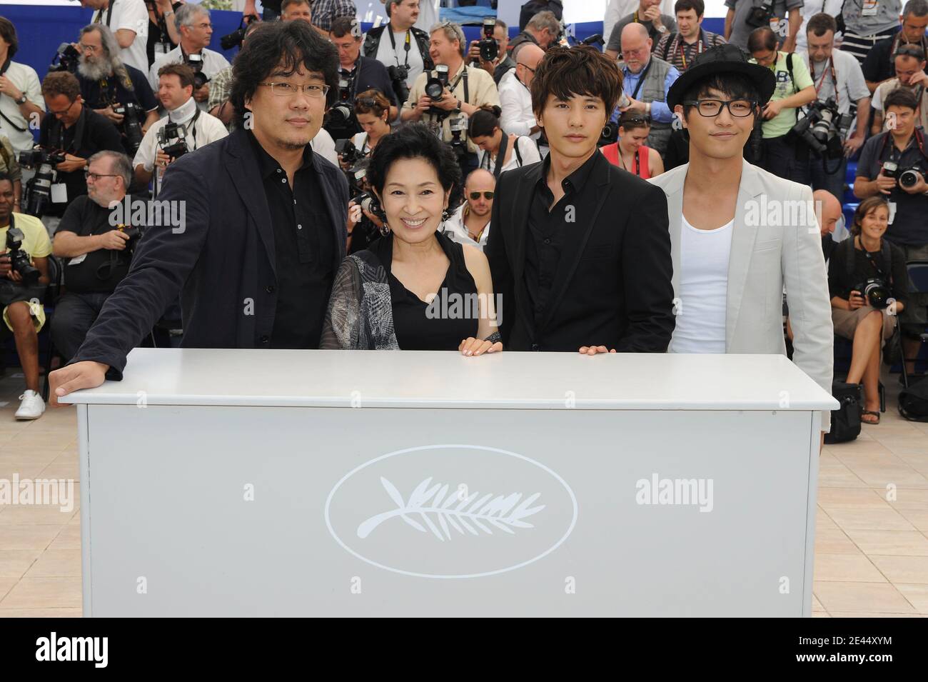 Director Bong Joon Ho, Actress Kim Hye-Ja, Actors Jin Goo and Won Bin attend the 'Mother' Photocall held at the Palais Des Festival during the 62nd International Cannes Film Festival in Cannes, France on May 16, 2009. Photo by Nebinger-Orban/ABACAPRESS.COM Stock Photo