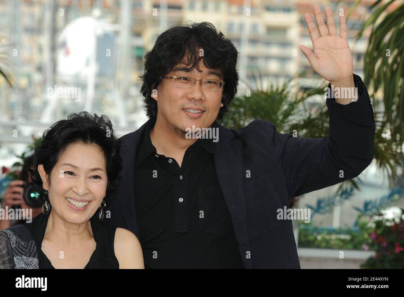 Actress Kim Hye-Ja and director Bong Joon Ho attend the 'Mother' Photocall held at the Palais Des Festival during the 62nd International Cannes Film Festival in Cannes, France on May 16, 2009. Photo by Nebinger-Orban/ABACAPRESS.COM Stock Photo