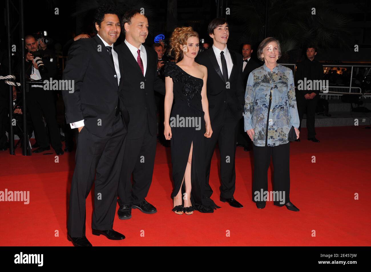 Lorna Raver, Justin Long, Alison Lohman, Sam Raimi and Dileep Rao arriving for the screening of 'Drag me to Hell' during the 62nd Cannes Film Festival at the Palais des Festivals in Cannes, France on May 20, 2009. Photo by Nebinger-Orban/ABACAPRESS.COM Stock Photo