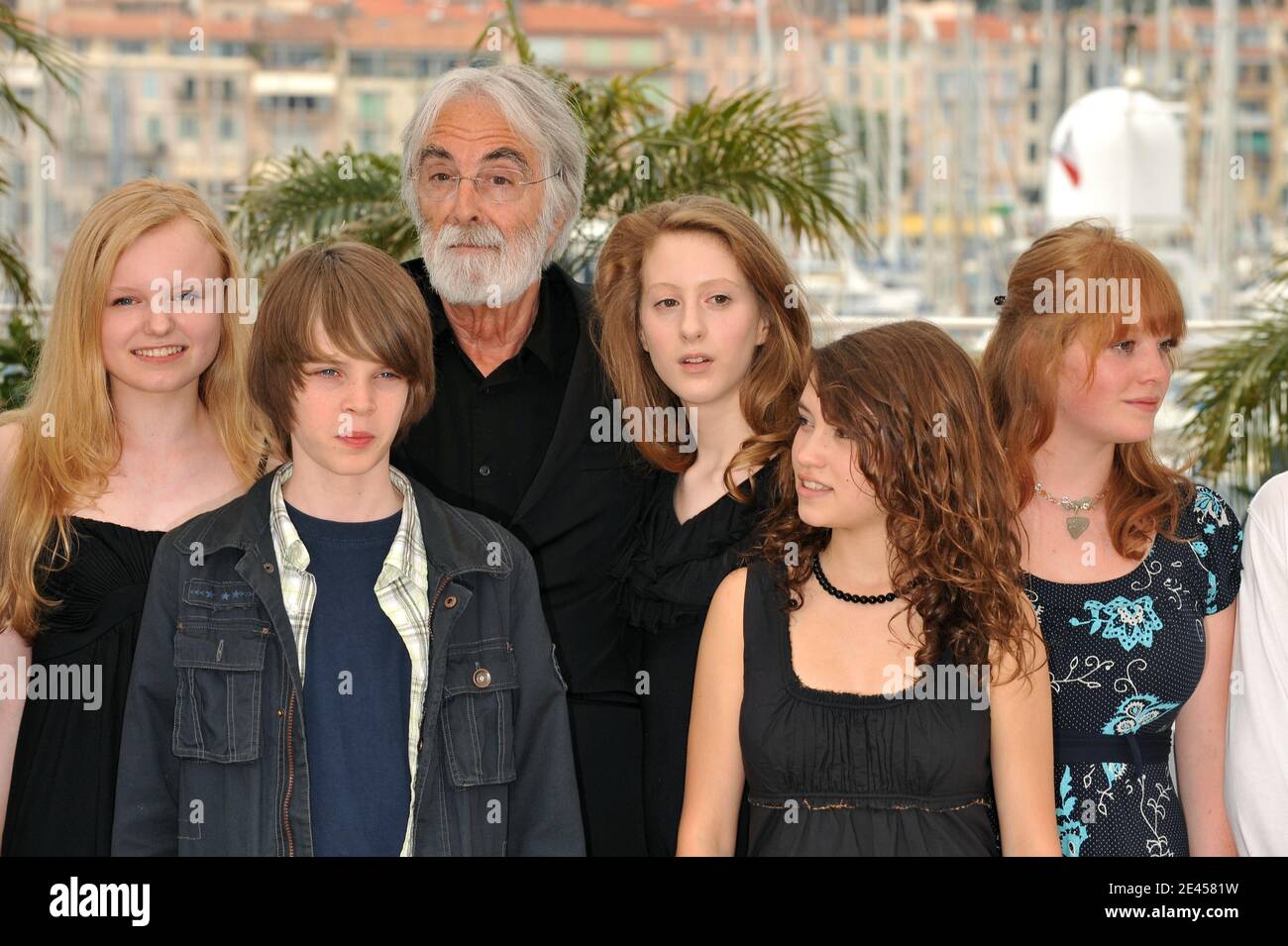 Director Michael Haneke, Leonie Benesch, Marie-Victoria Dragus, Janina  Fautz, Roxanne Duran, Michal Kranz, Leonard Proxauf and Enno Trebbs attend  the photocall for the film 'The White Ribbon', at the Palais des Festival