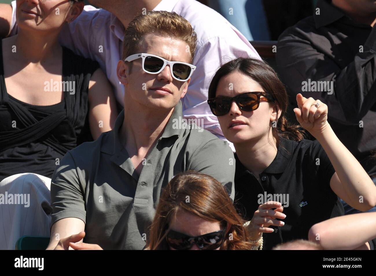 Hayden Christensen and girlfriend Rachel Bilson attending the French Open  Tennis of Roland Garros in Paris, France on May 29, 2009. Photo by  Gorassini-Guignebourg/ABACAPRESS.COM Stock Photo - Alamy