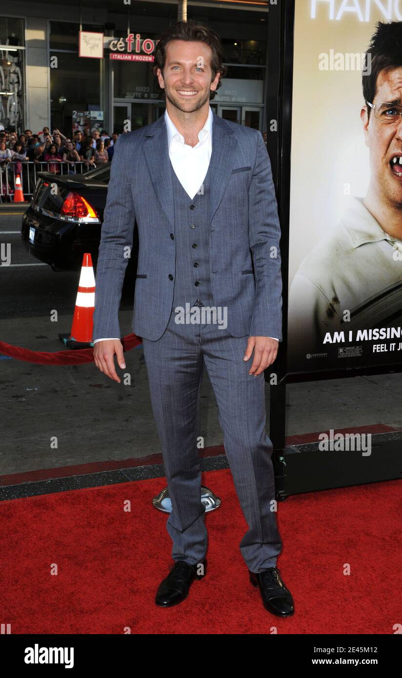 Bradley Cooper arriving at the premiere of 'The Hangover' held at