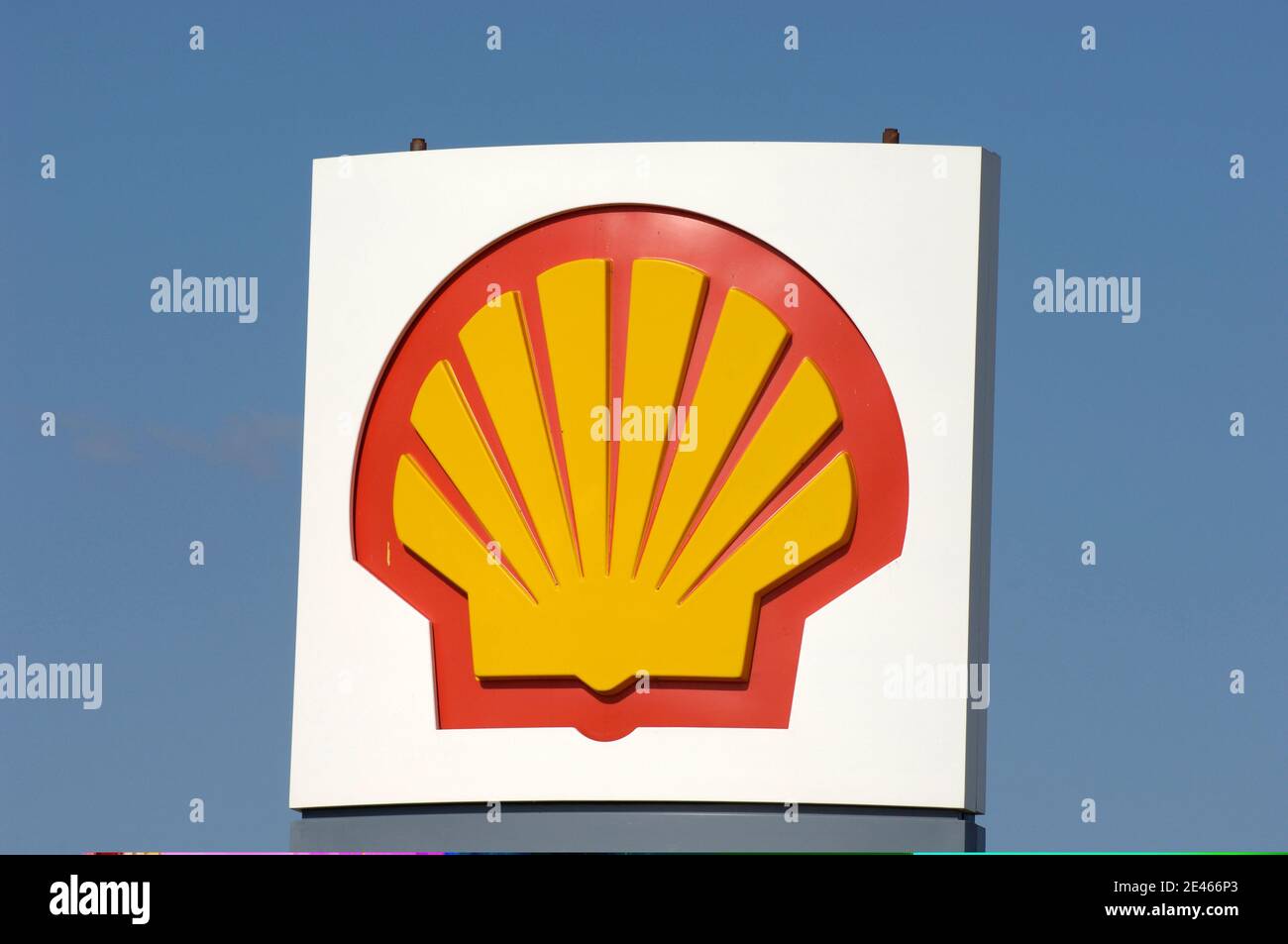 Shell gas station sign board in France. Photo by Philippe Montigny/ABACAPRESS.COM Stock Photo