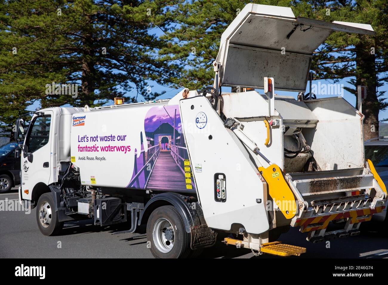 Sydney garbage truck hires stock photography and images Alamy