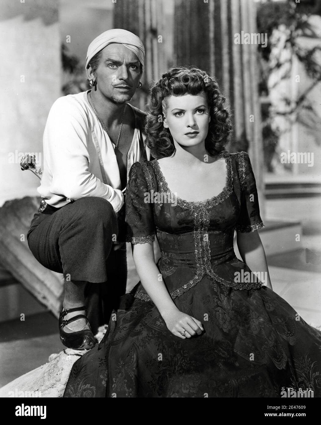 Douglas Fairbanks Jr, Maureen O'Hara, 'Sinbad the Sailor' (1947) RKO Radio Pictures / File Reference # 34082-239THA Stock Photo