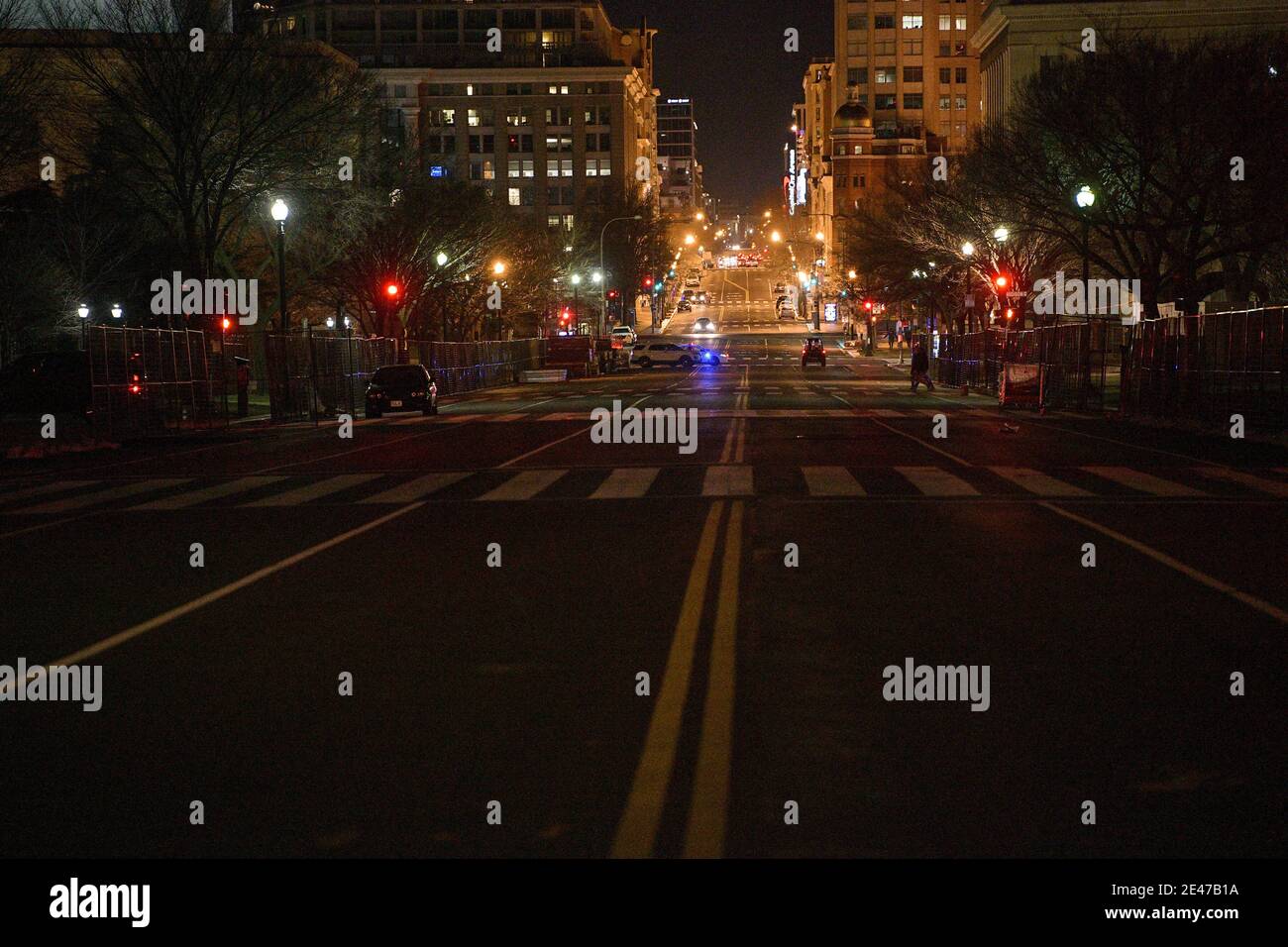Washington DC, USA. 21st Jan, 2021. Streets still blocked off in ...
