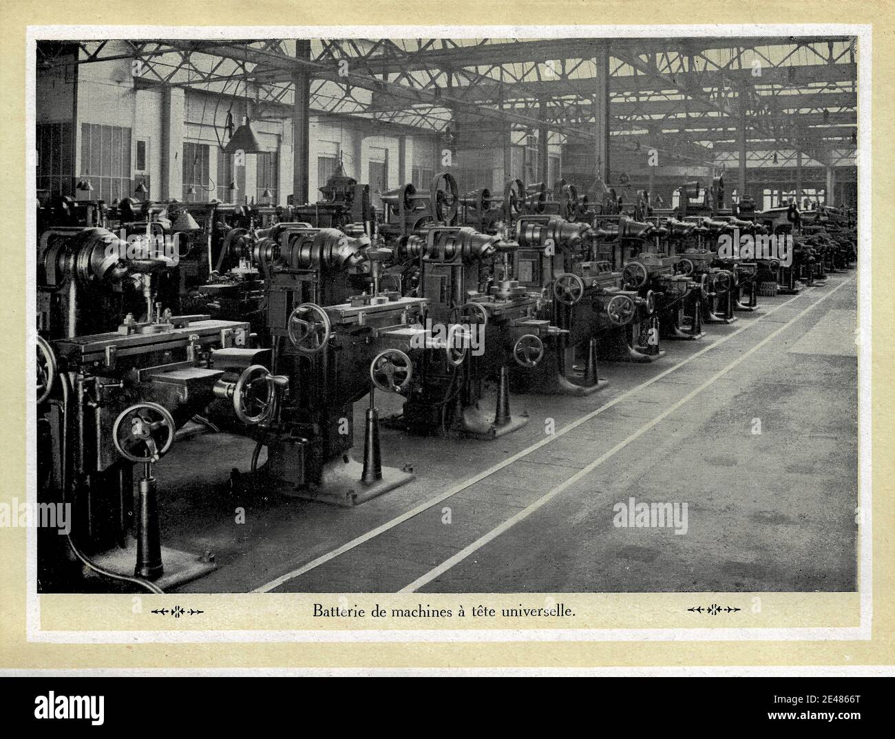 'HOTCHKISS' WEAPONS FACTORY - PARIS - 1925 Stock Photo