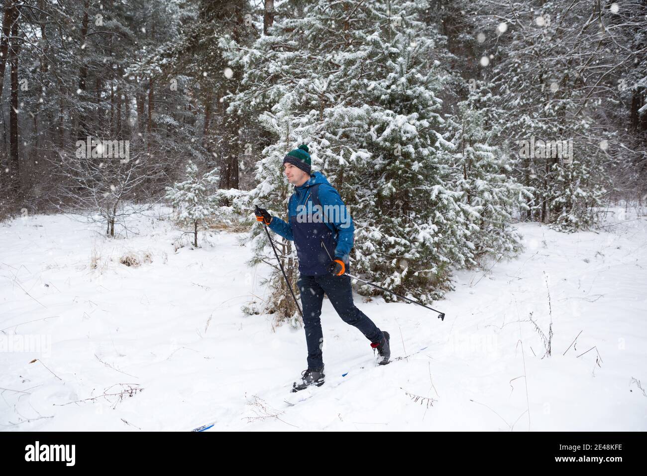 cross country ski backpack