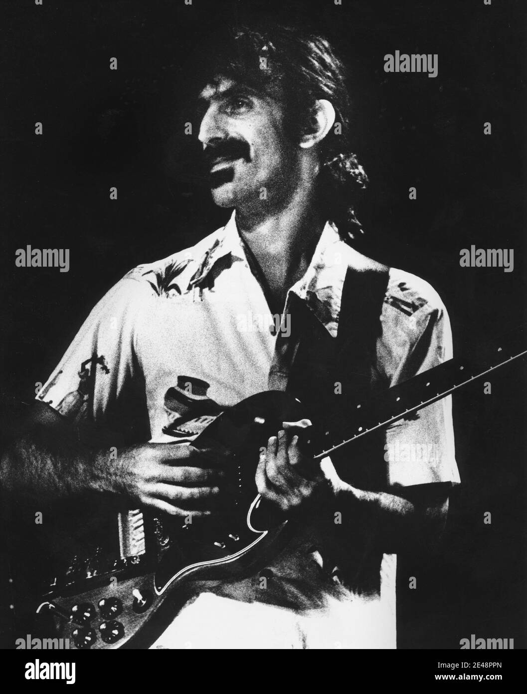 Frank zappa 1975 hi-res stock photography and images - Alamy
