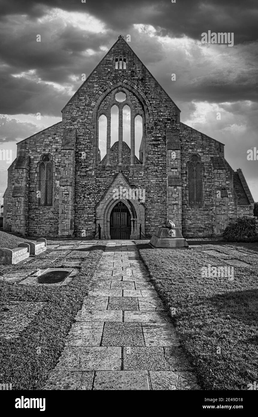 Old black and white church hi-res stock photography and images - Alamy