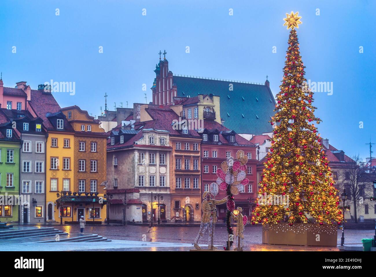 Poland, Warsaw The Castle Square decorated with Christmas tree Stock