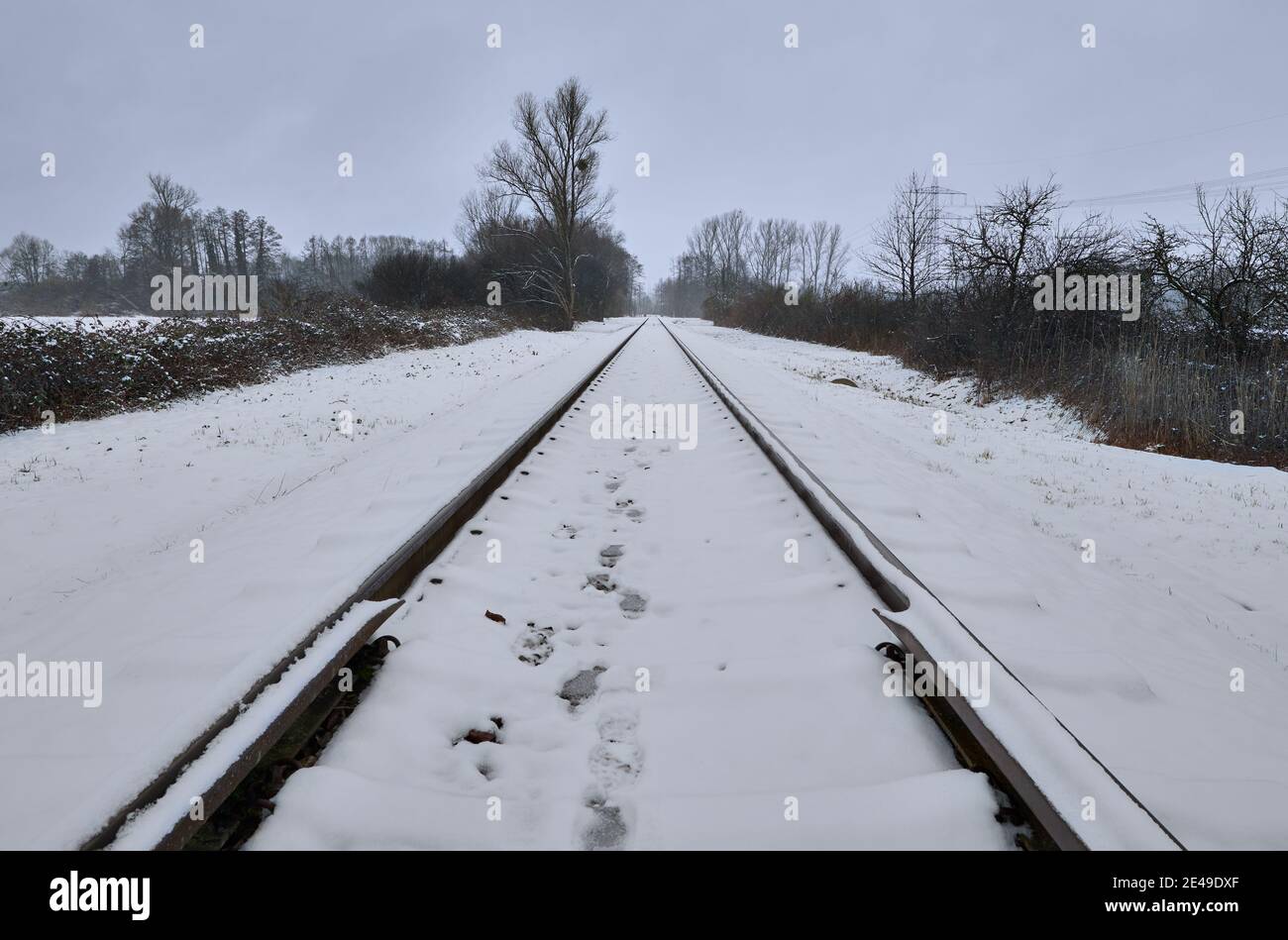 Train tracks into distance countryside hires stock photography and images Alamy