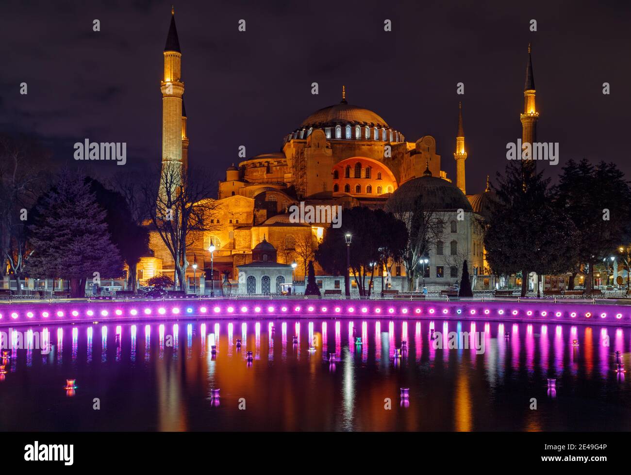 Hagia Sophia mosque in sultanahmet, Istanbul Stock Photo - Alamy