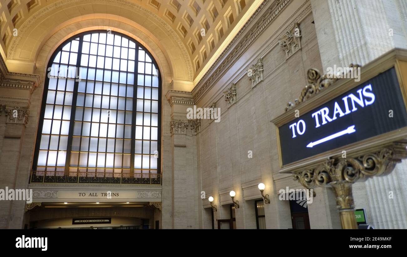 Union Station, Chicago, Ill, is an intercity rail terminal connected with all major US cities, such as New York, Laos Angeles, New Orleans, etc. Built with Indiana lime stone by architect Daniel Burnham in Neoclassicist style. Stock Photo